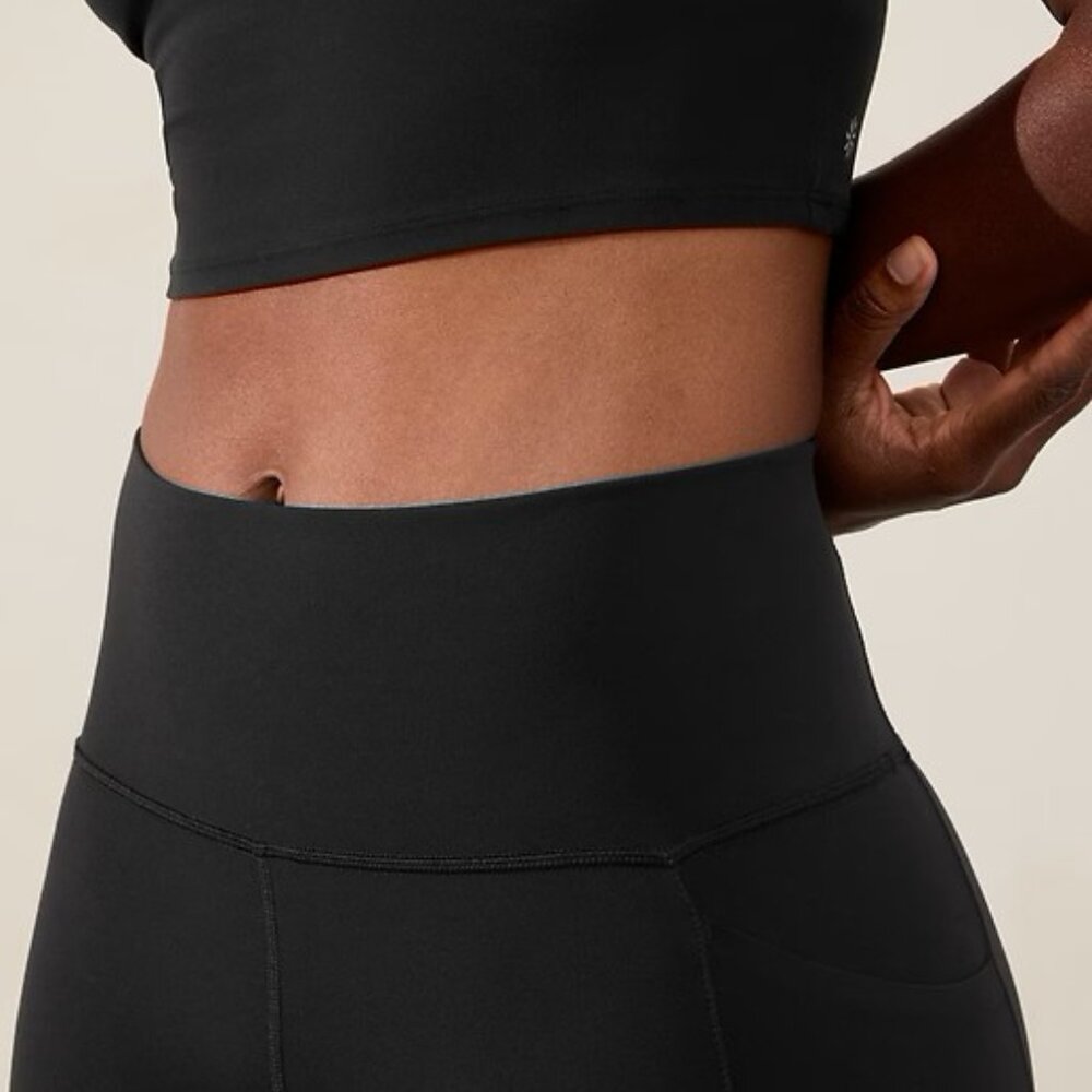 ATHLETA ULTIMATE STASH II 7" SHORT BLACK SIZE SMALL WORKOUT YOGA VACATION - Picture 4 of 12